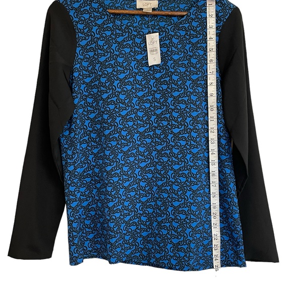 LOFT Top Womens Size Small Chain Link Pattern Black Blue Lightweight - Picture 7 of 10